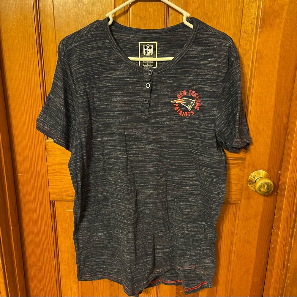 New England Patriots NFLTeam apparel
Large
Navy blue